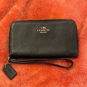 Small Coach Wristlet